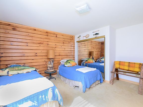 14th image of this home