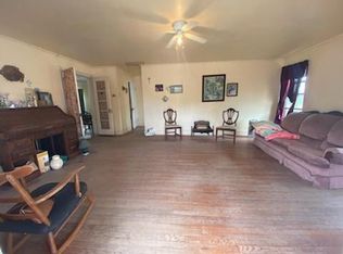 623 S Nueces St, Mathis, TX 78368