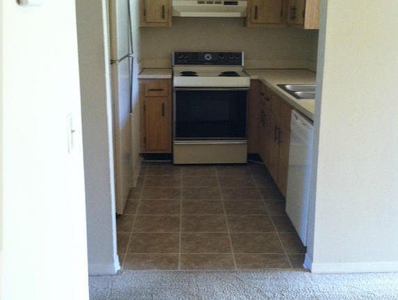 5th image of 2779 Patty Ln #1277