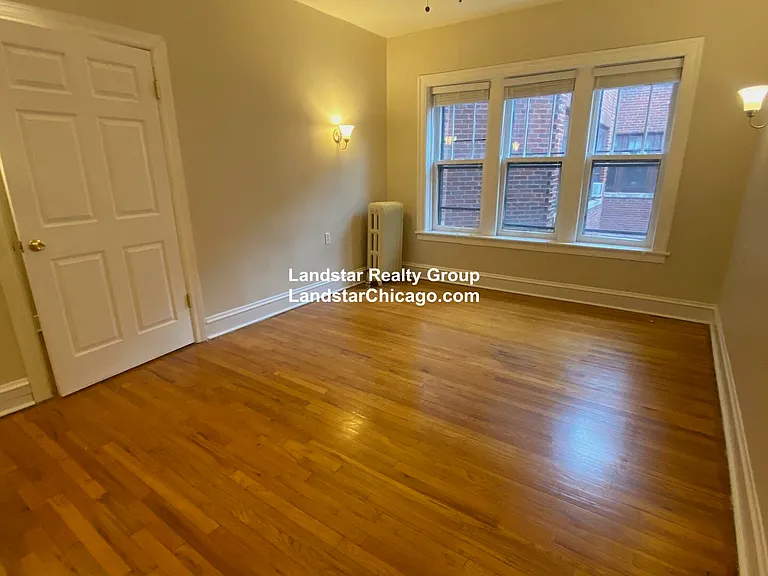 1370 W Estes Ave #1N — Photo 2