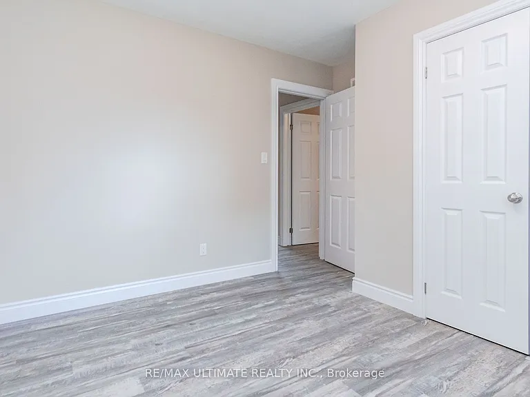 321 Warrington Rd — Photo 7