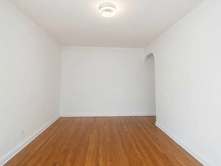 9216 Whitney Ave #203 — Photo 9