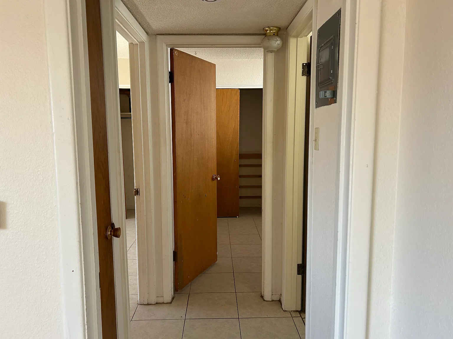 2 bed, 700 sqft, $900 — Photo 4