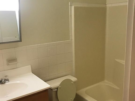 3rd image of 116 Cassata Dr #2