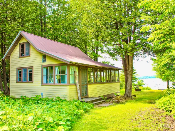 45123 N Bootjack Rd, Lake Linden, MI 49945