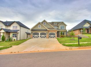 8140 Jenny Ln, Edmond, OK 73034