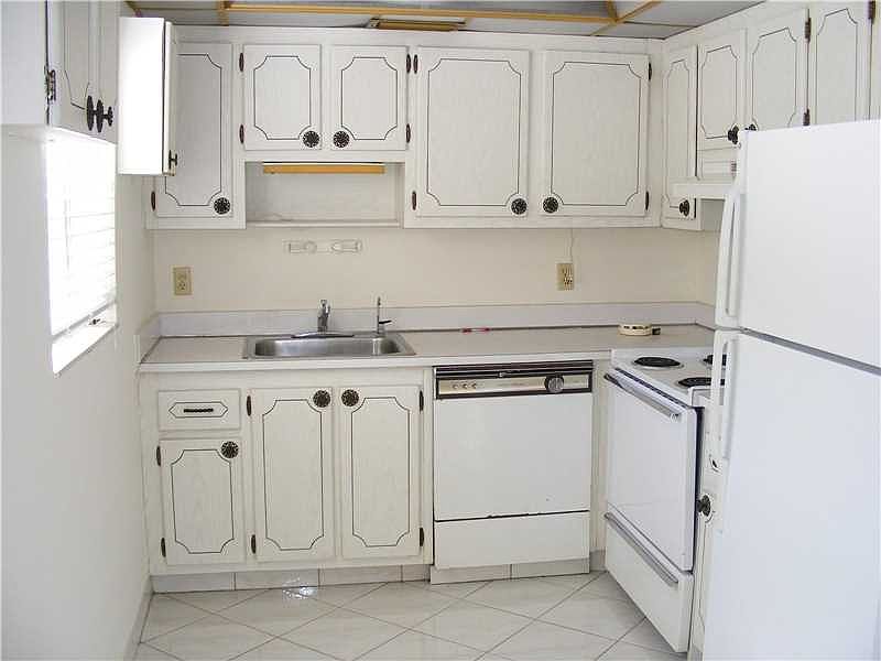 1st image of 584 Monaco M #584