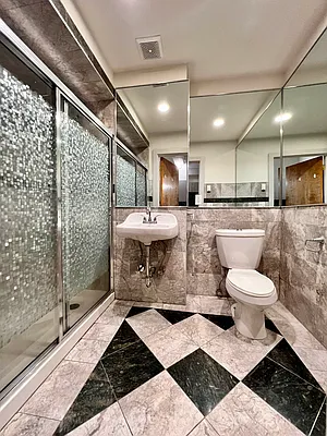 Rented by City Connections Realty | media 11