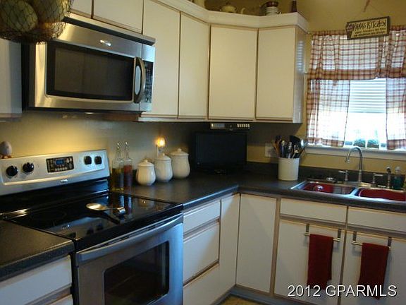 4th image of 204-66 Rollins Drive