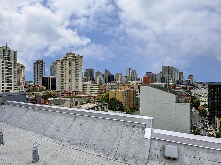81 Clay St #621 — Photo 24