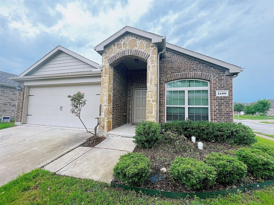 1st image of 1100 Roman Dr