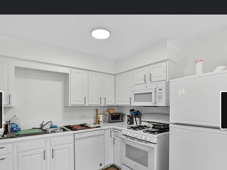 1549 Mount Vernon Ave #6 — Photo 3
