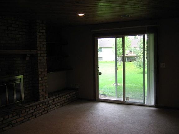 3rd image of 6706 Buckingham Bay