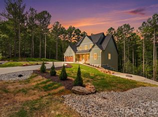 2189 Lighthouse Ln, Connelly Springs, NC 28612