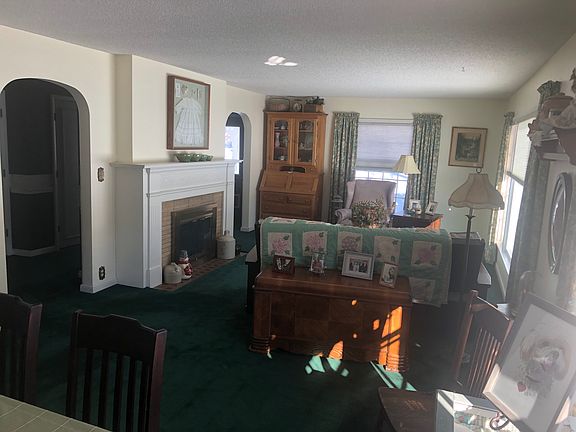 3rd image of 724 S Ramsey Ave