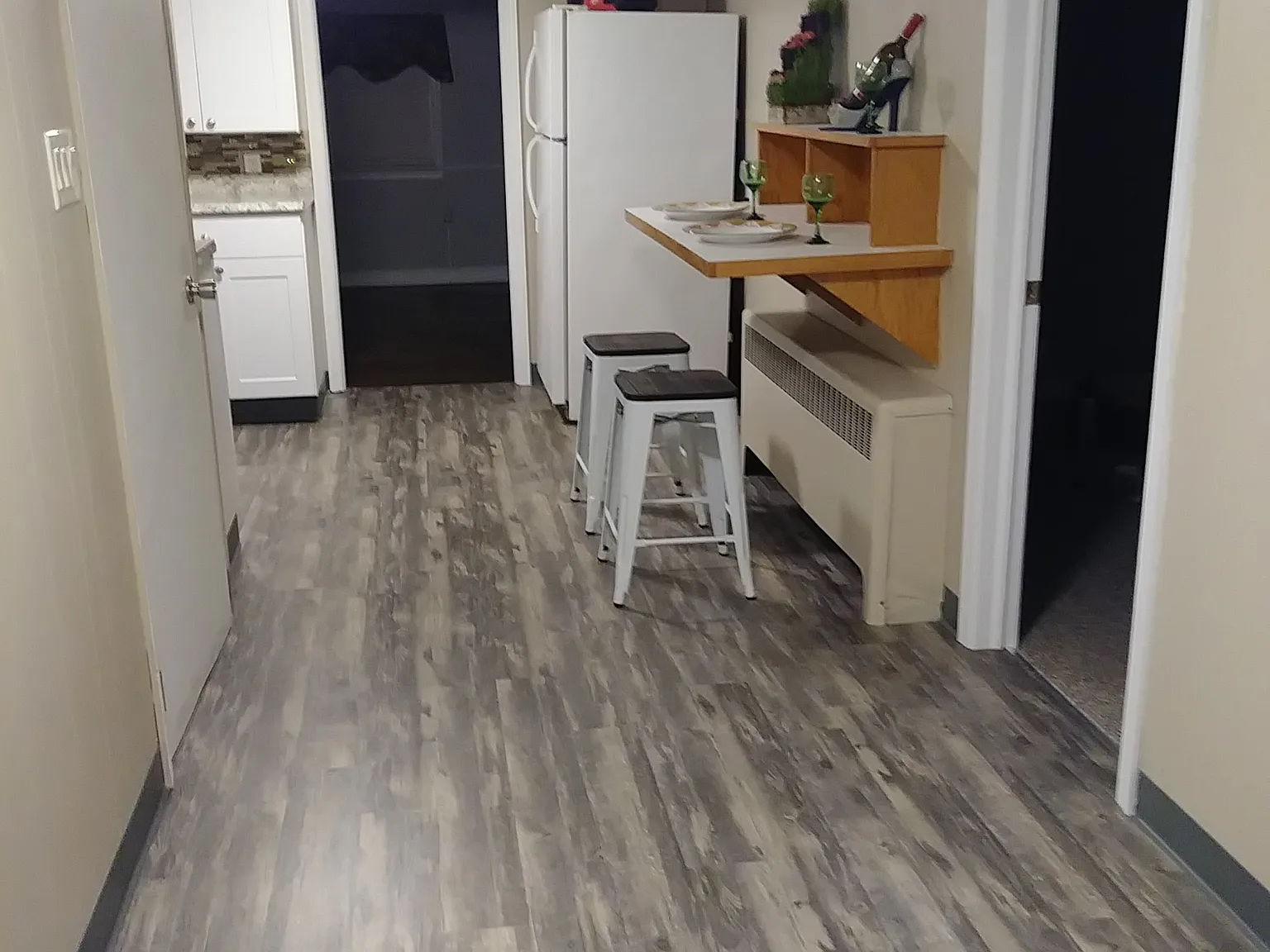2 bed, 1300 sqft, $1,650 — Photo 2