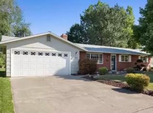 552 Holly St, Richland, WA 99354