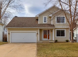 6202 Dakota Dr, West Des Moines, IA 50266