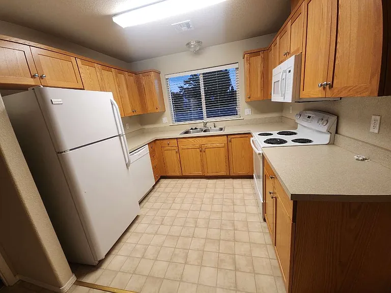 133 Rolling Hills Rd #133 — Photo 7