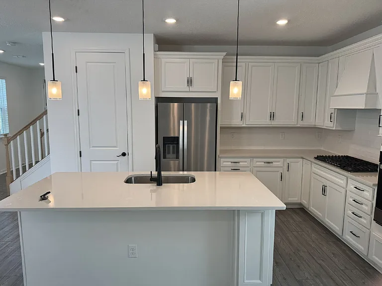 236 Hawthorn Park Cir — Photo 13