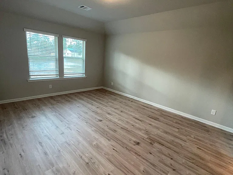 44007 Covington Rdg — Photo 13