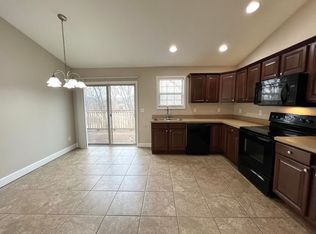 2720 W Willowlake Dr #5, Peoria, IL 61614