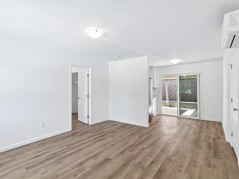 8719 Carribean Way — Photo 9
