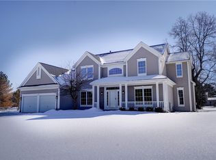 15 Rolling Plns, Honeoye Falls, NY 14472