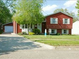 2626 Wedgewood Rd, Des Moines, IA 50317