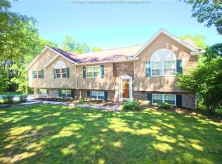 124 Ridgeview Dr, Scott Depot, WV 25560