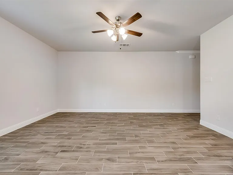 4008 Gray Wolf Dr — Photo 5