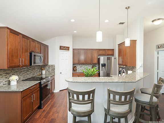 4th image of 5543 SOUTHERN OAKS