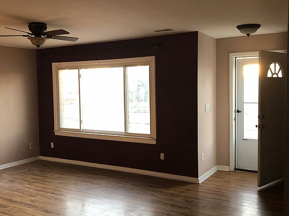 4th image of 26580 Belanger St