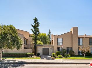 22038 Vanowen St APT 217, Canoga Park, CA 91303