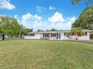 8305 SW 161st St, Palmetto Bay, FL 33157
