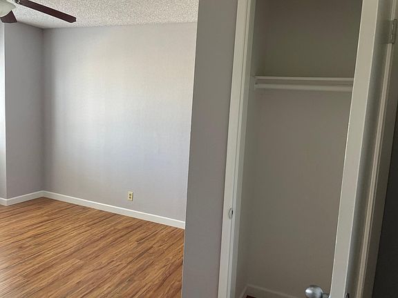 5th image of 14609 Freeman Ave