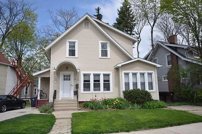921 Sylvan Avenue - 1 — Photo 2