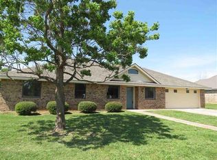 415 York St, Paris, TX 75460