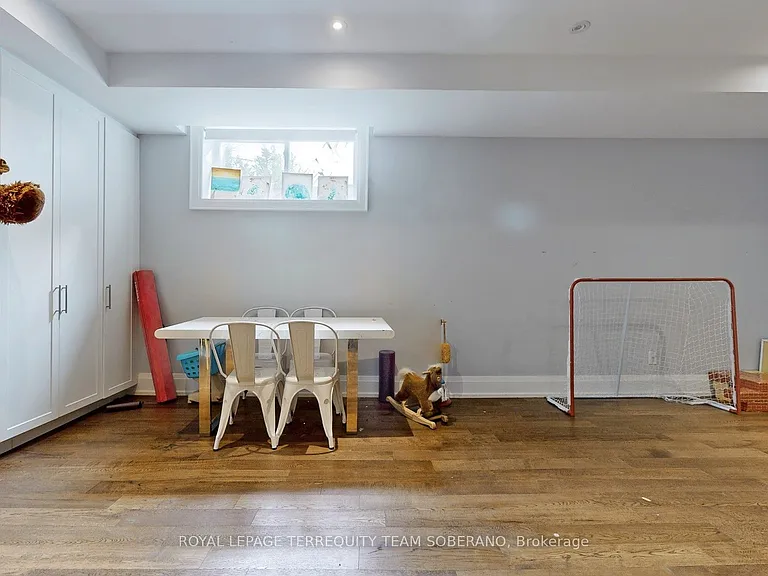 17 Southgate Ave — Photo 34