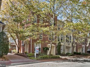 5260 Colonel Johnson Ln, Alexandria, VA 22304