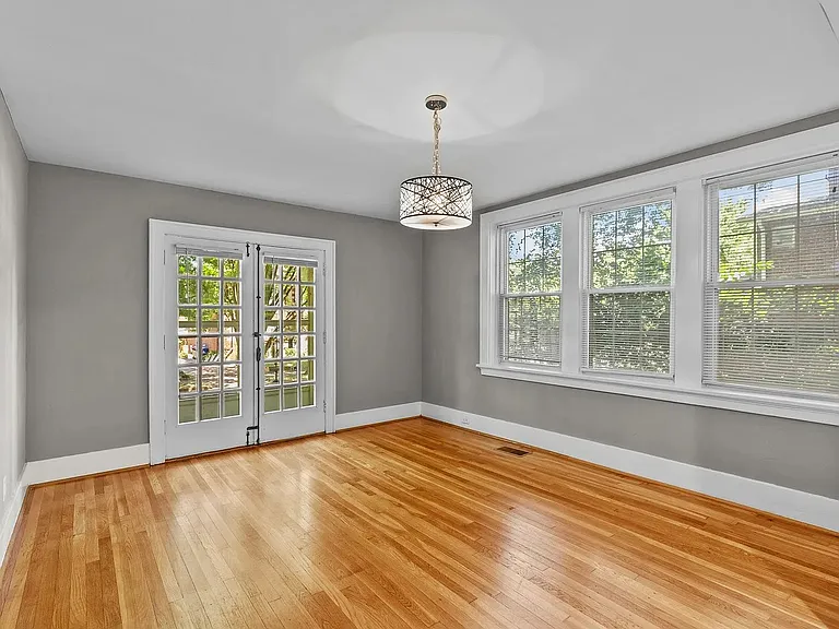 830 Purdue Ave — Photo 6