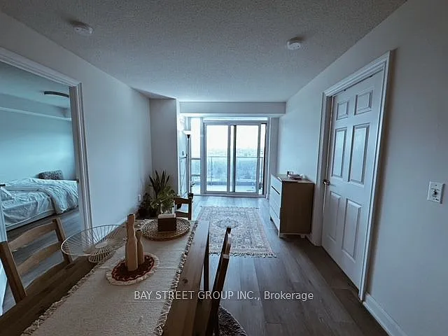 15 Greenview Ave #1111 — Photo 5