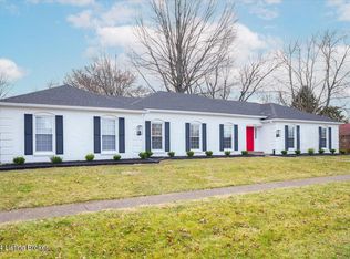 10802 Falkirk Rd, Douglass Hills, KY 40243