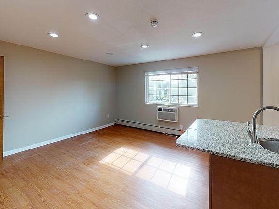3rd image of 115 E 13th Ave APT X