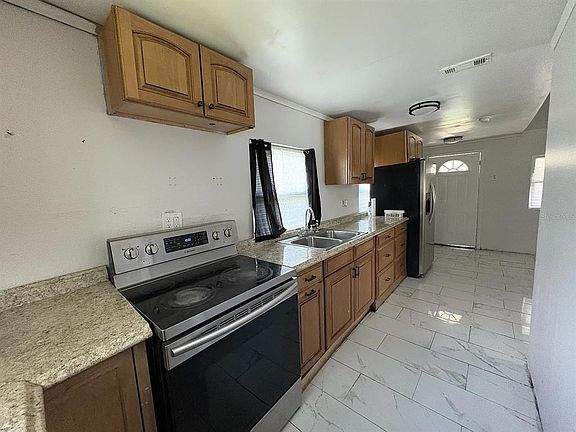 5th image of 227 N Marveline Rd