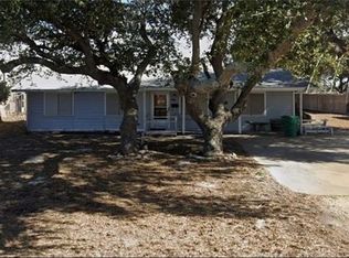 147 N 8th St, Aransas Pass, TX 78336