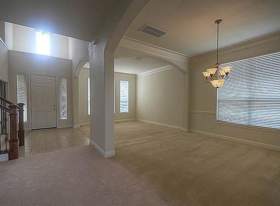 5th image of 3470 Vanguard Dr