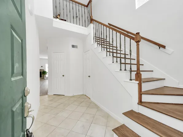 5515 Strack Rd APT 122, Houston, TX 77069