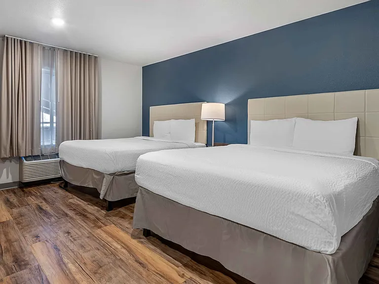 Studio Suite - 2 Queen Beds