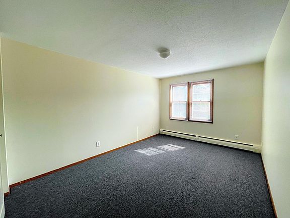 5th image of 401 9th St SE APT 207